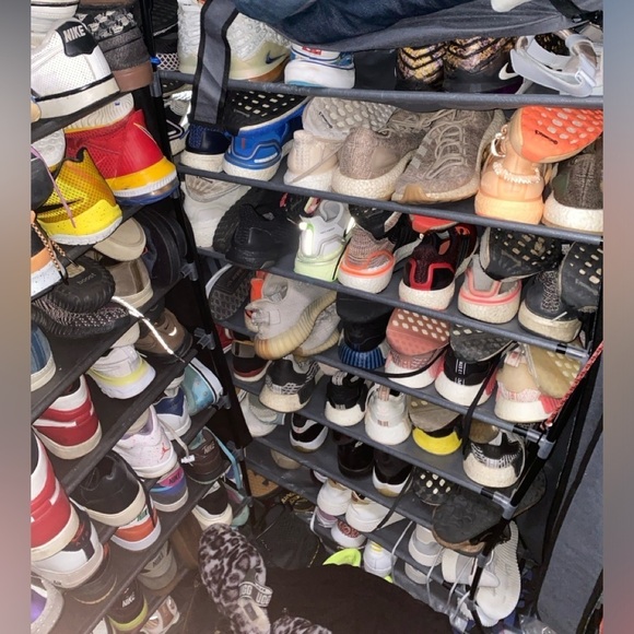 MYSTERY BOX OF 3 SNEAKERS - Nike, Adidas, Jordan & More ALL SIZES AVAILABLE - Picture 2 of 9